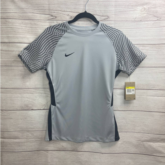 Nike Strike 2 Grey Soccer Jersey Women’s Size Small (CW3555-012) - Picture 3 of 10